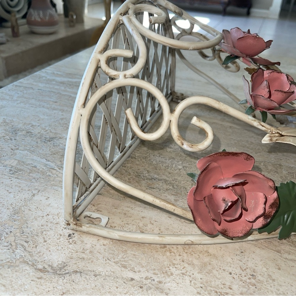 Vintage Toleware Rose Floral Shelf Shabby Chic COUNTRY Flowers Rare Piece Holder - Picture 4 of 14